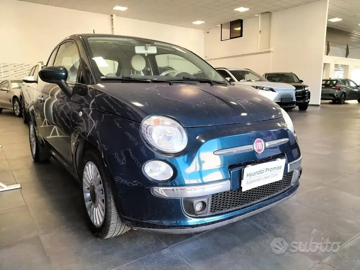 Usata Fiat 500 Lounge 69 CV (50 kW) 2013 Blu Utilitaria