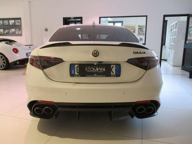 Usata Alfa Romeo Giulia Quadrifoglio 510 CV (375 kW) 2020 Bianco trofeo Berlina