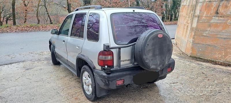 Usata Kia Sportage 83 CV (61 kW) 2002 Grigio SUV