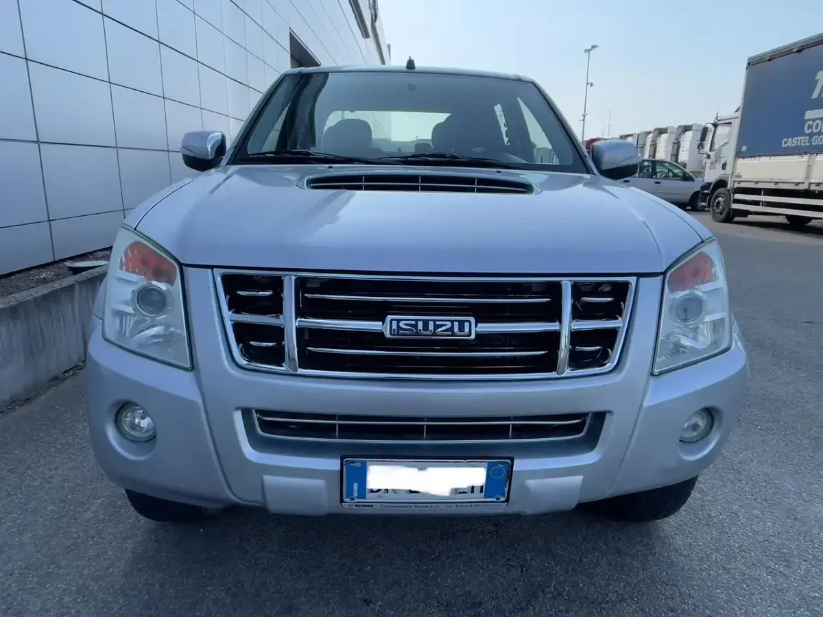 Usata Isuzu D-Max 163 CV (119 kW) 2009 Grigio Pick-up