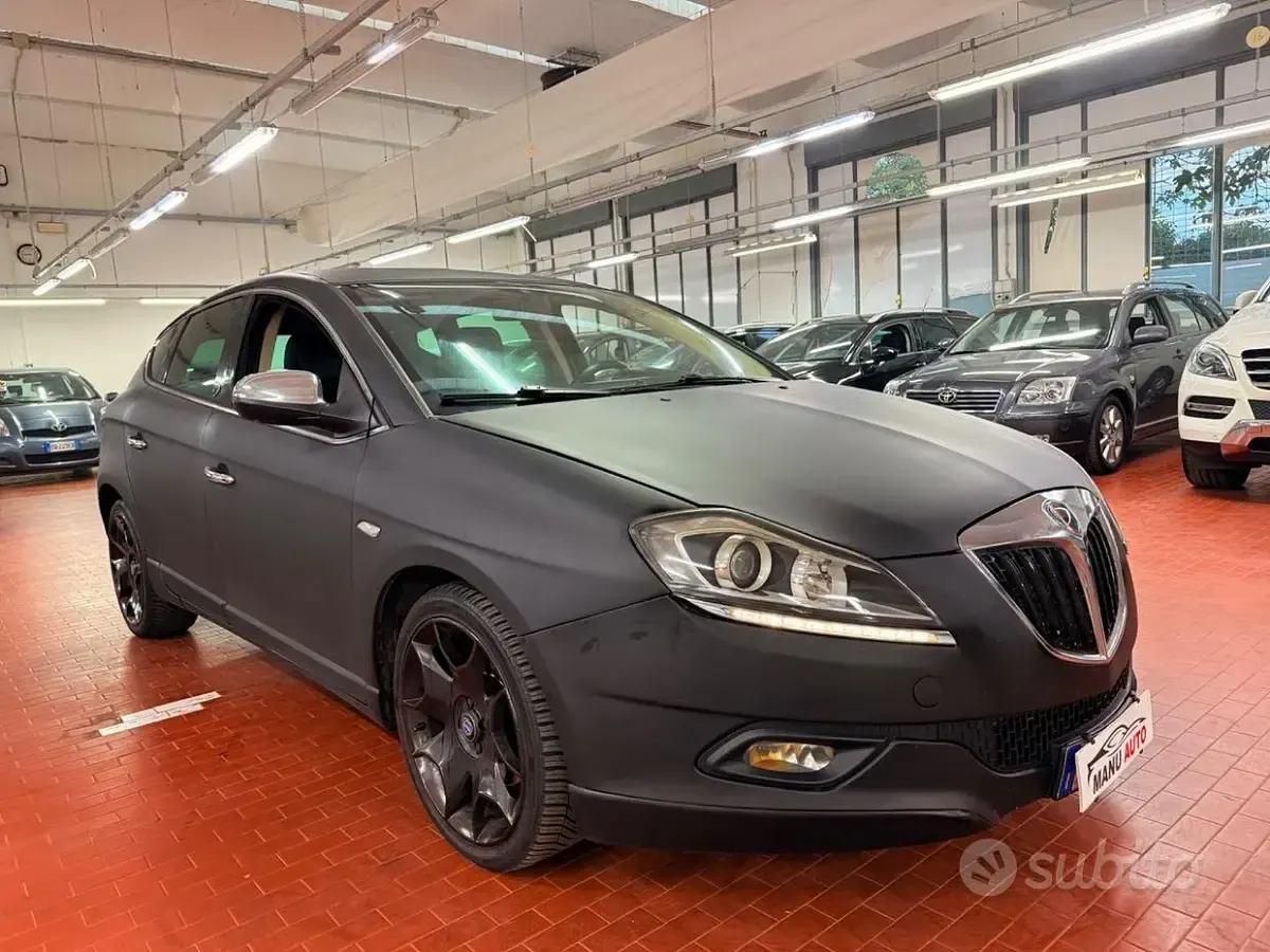 Usata Lancia Delta Platinum 190 CV (139 kW) 2011 Nero Utilitaria