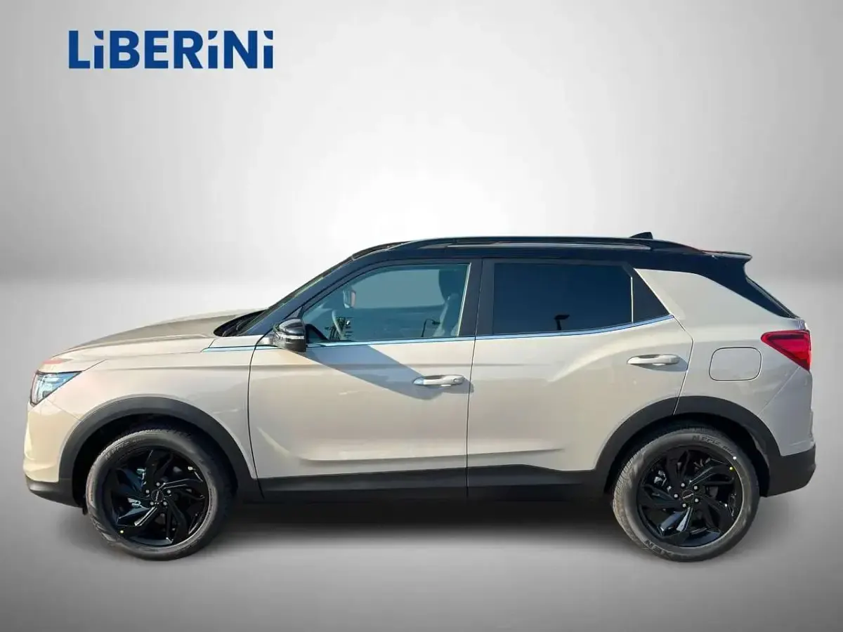 Nuova KGM Korando 163 CV (119 kW) 2026 Beige SUV