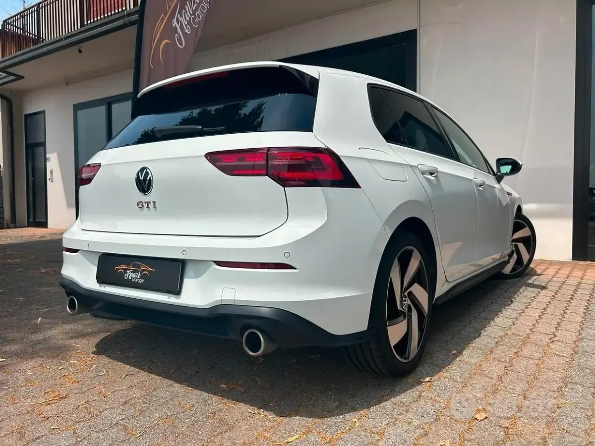 Usata VW Golf VIII GTI 245 CV (180 kW) 2020 Bianco Berlina