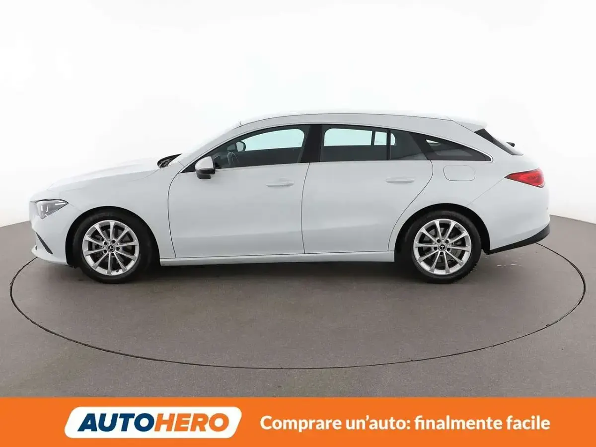 Begagnad Mercedes CLA180 Shooting Brake Executive 116 HK (85 kW) 2021 Vit Kombi