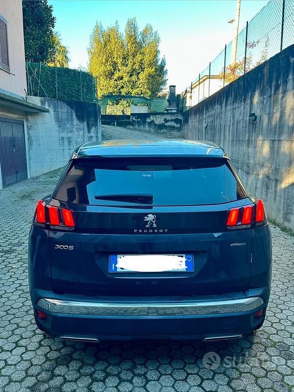 Usata Peugeot 3008 GT 131 CV (96 kW) 2019 Blu Berlina