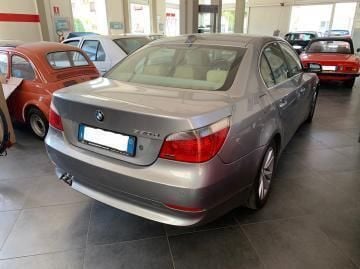 Usata BMW 530 218 CV (160 kW) 2005 Grigio Berlina