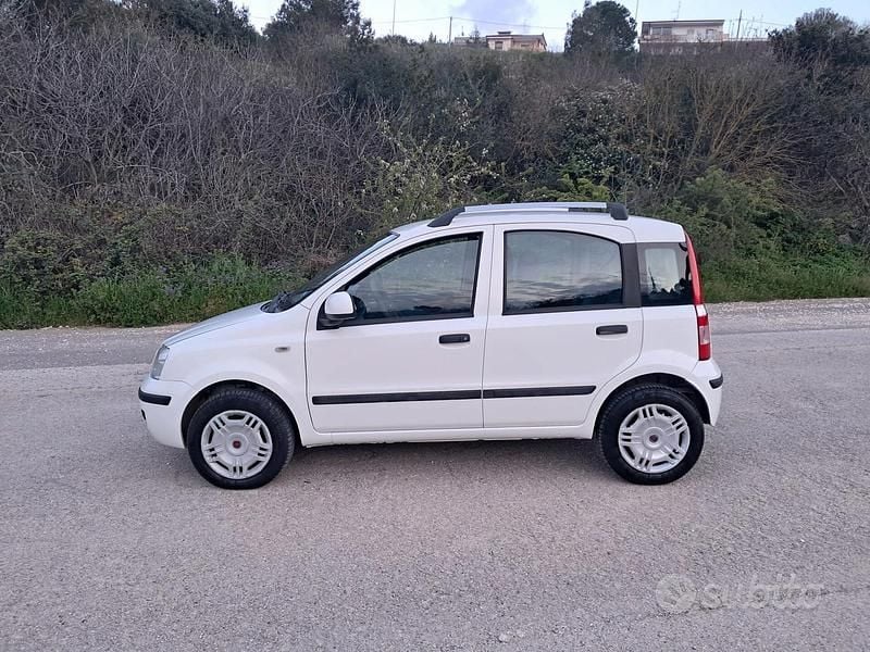 Usata Fiat Panda Dynamic 60 CV (44 kW) 2009 Bianco Utilitaria