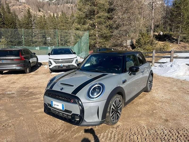 Usata Mini Cooper S 178 CV (130 kW) 2022 Grigio Utilitaria