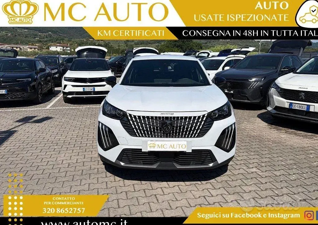 Usata Peugeot 2008 Allure 131 CV (96 kW) 2023 Bianco SUV