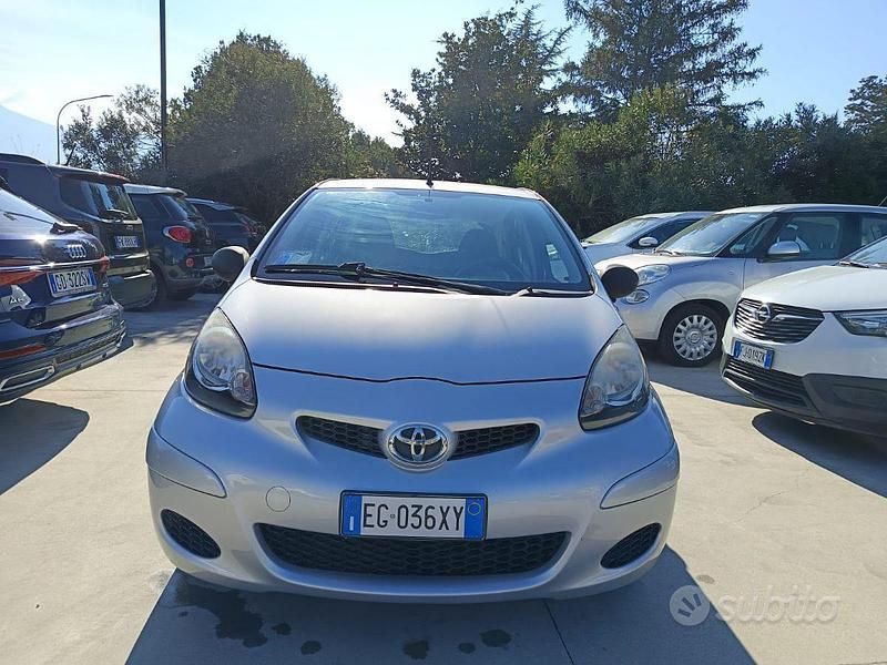 Usata Toyota Aygo 68 CV (50 kW) 2011 Utilitaria