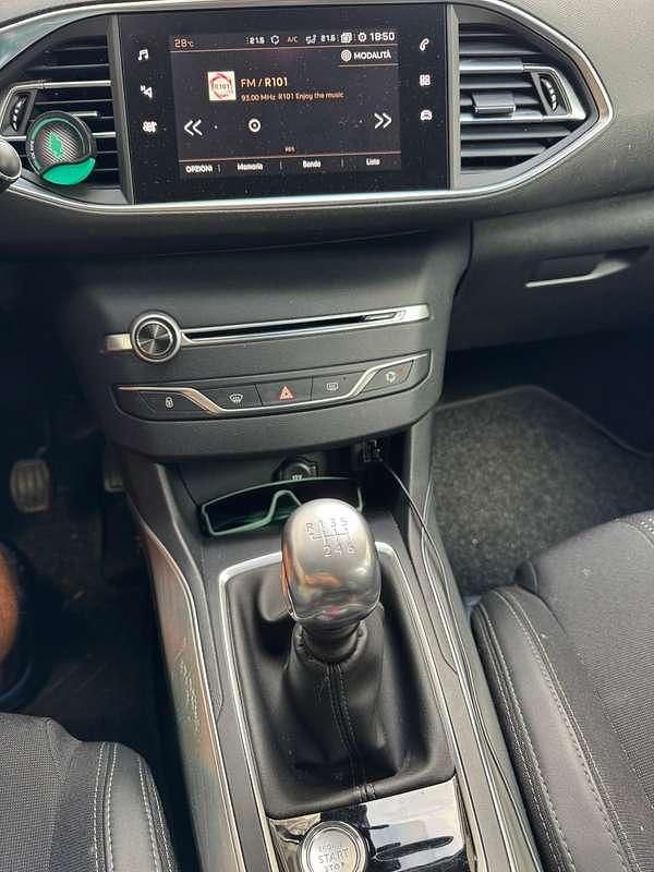 Bianco Usata 2019 Peugeot 308 SW Allure Station wagon | 11.000 € (Ottimo prezzo) - Immagine 1/4