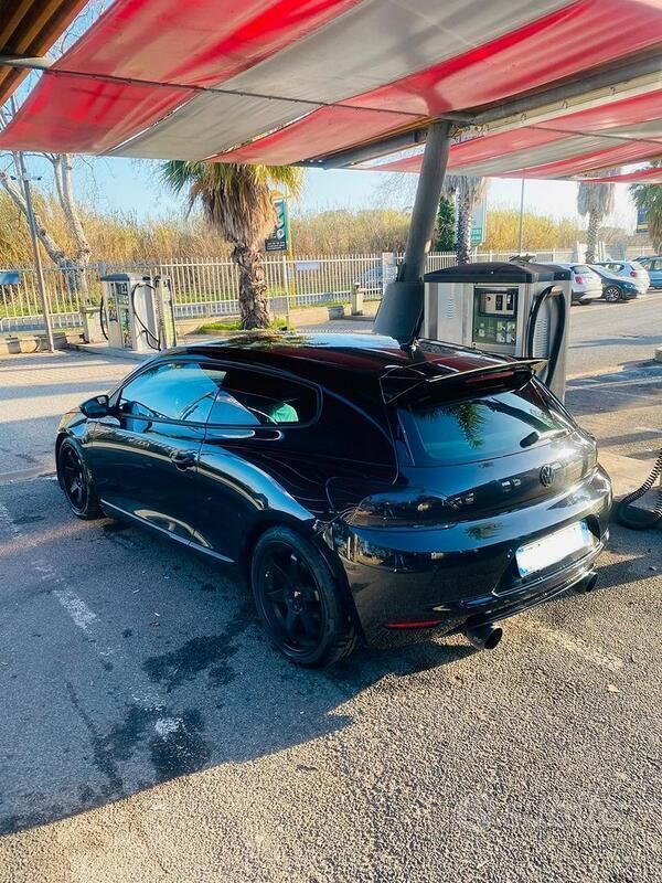 Usata VW Scirocco 160 CV (117 kW) 2010 Nero Coupé