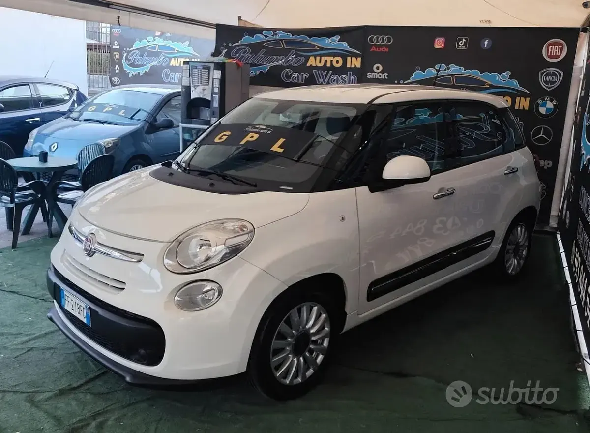 Usata Fiat 500L Lounge 120 CV (88 kW) 2016 Bianco Monovolume