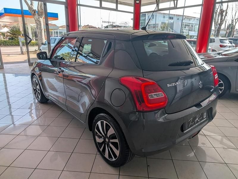 Usata Suzuki Swift 89 CV (65 kW) 2017 Grigio Utilitaria