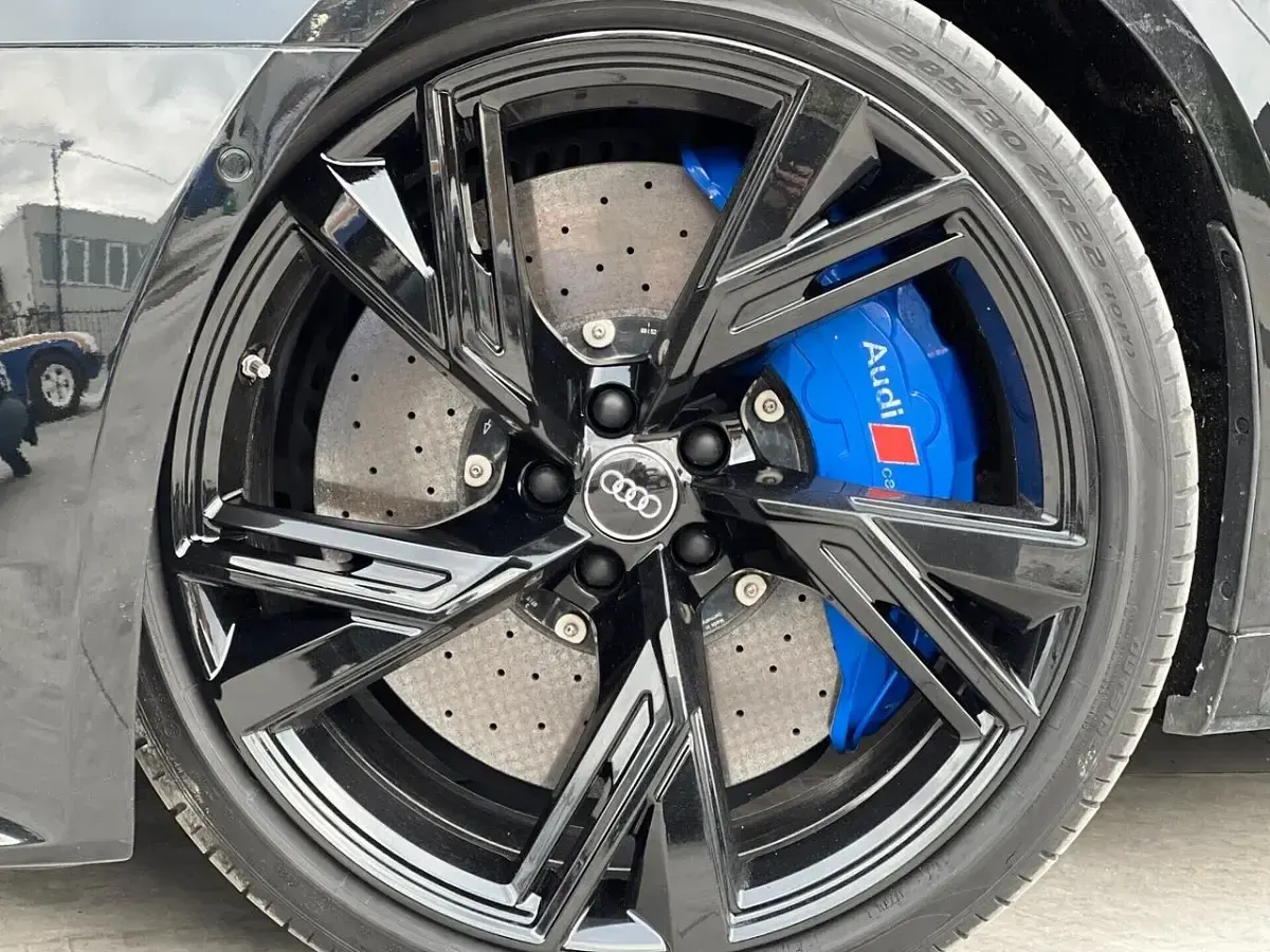 Usata Audi RS6 Ambiente 600 CV (441 kW) 2021 Nero Station wagon