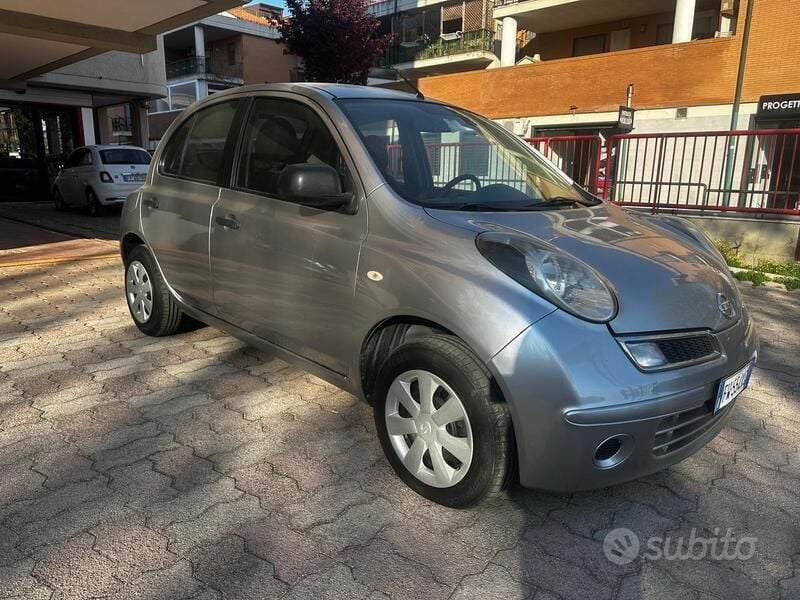 Usata Nissan Micra Acenta 80 CV (58 kW) 2011 Argento Utilitaria