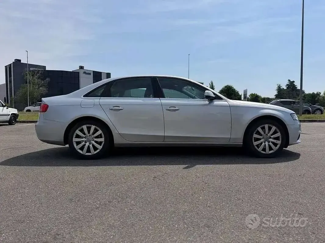 Usata Audi A4 Ambiente 120 CV (88 kW) 2013 Argento Berlina