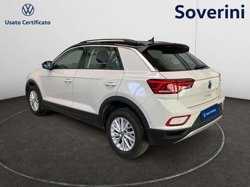 Usata VW T-Roc Life 110 CV (80 kW) 2022 Beige SUV