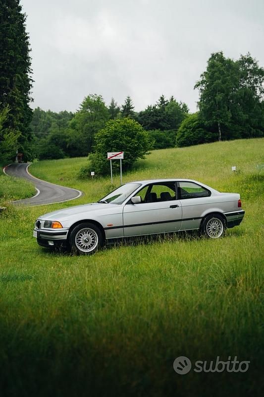 Grigio Usata 1997 BMW 320 Coupé | 15.000 € - Immagine 1/4