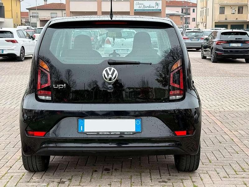 Usata VW up! Move 75 CV (55 kW) 2019 Nero Utilitaria
