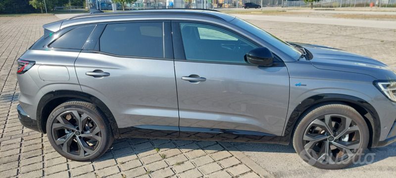 Usata Renault Austral Esprit Alpine 200 CV (147 kW) 2023 Grigio SUV