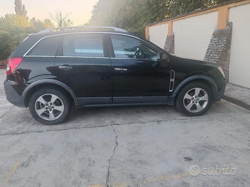 Usata Opel Antara 150 CV (110 kW) 2007 Nero SUV