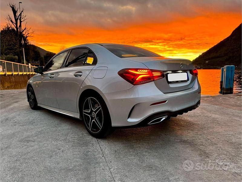 Usata Mercedes A180 Premium 116 CV (85 kW) 2020 Grigio Berlina