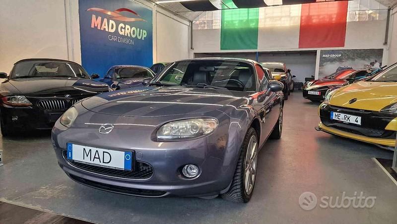 Grigio scuro Usata 2006 Mazda MX5 High Cabrio | 15.490 € (Buon prezzo) - Immagine 1/4