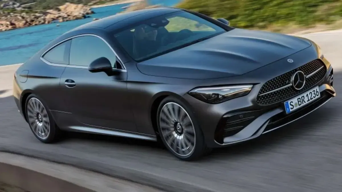 Usata Mercedes CLE200 AMG Line Premium Plus 204 CV (150 kW) 2024 Argento Coupé