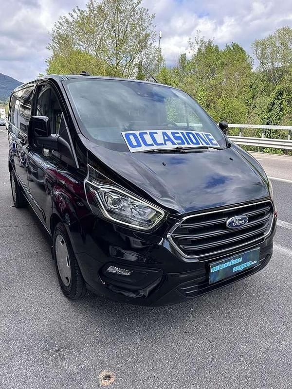 Begagnad Ford Transit Custom 129 HK (94 kW) 2022 Svart Van