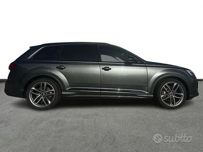 Usata Audi Q7 S-Line 286 CV (210 kW) 2024 Grigio SUV