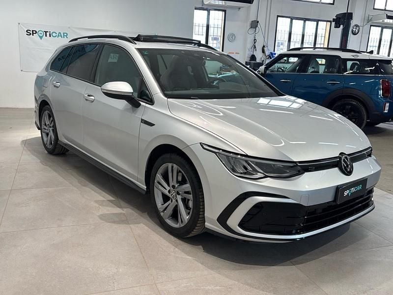 Usata VW Golf VIII R-line 150 CV (110 kW) 2024 Argento Station wagon