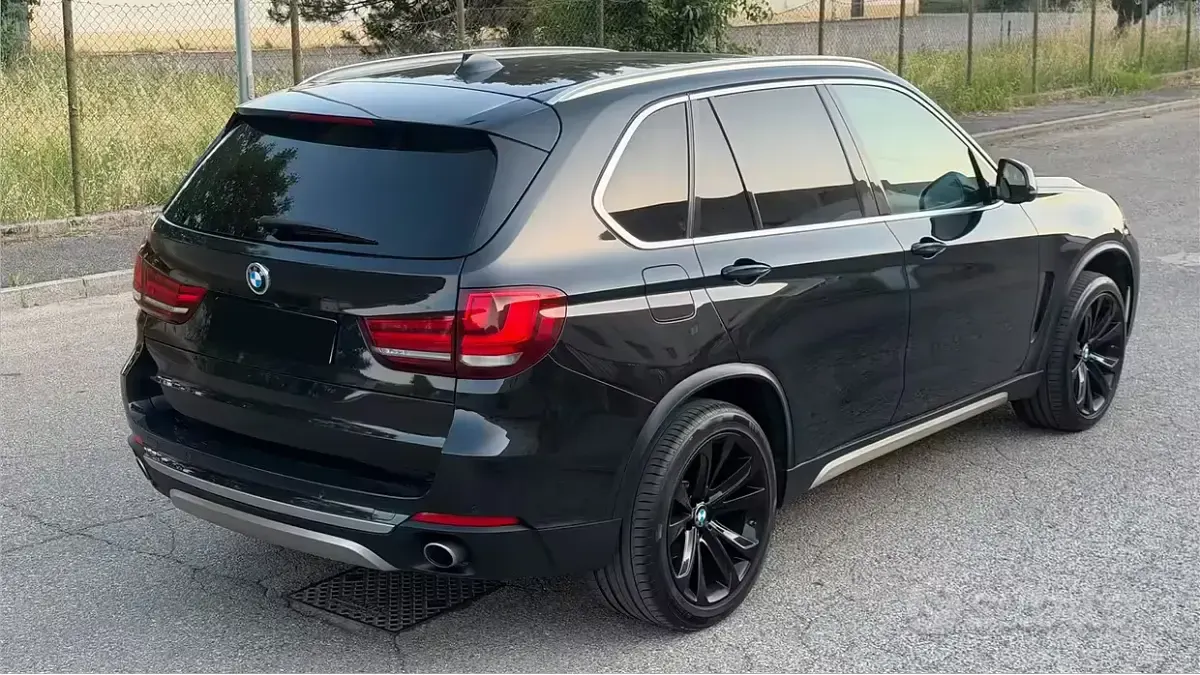 Usata BMW X5 Sport Line 231 CV (169 kW) 2015 Nero SUV