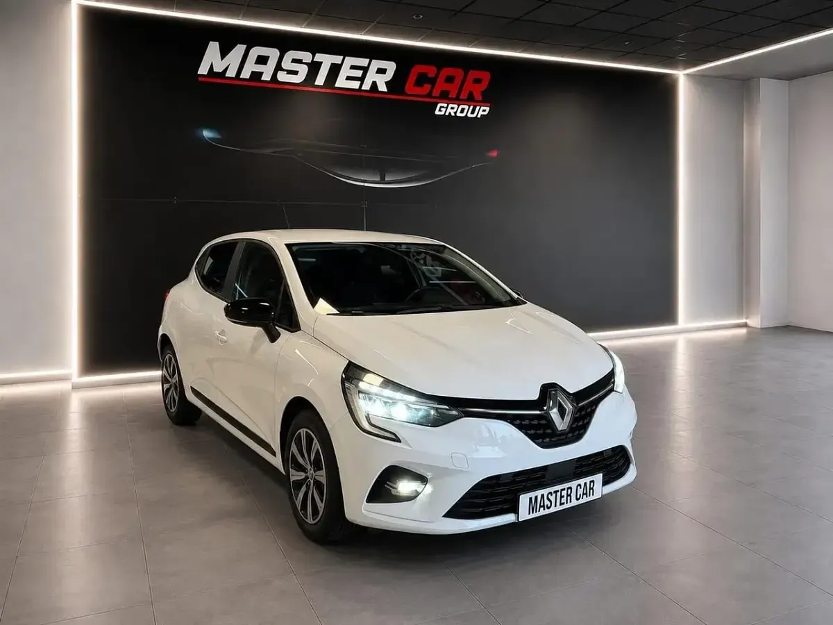 Usata Renault Clio V Techno 91 CV (66 kW) 2023 Bianco Berlina