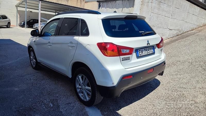 Usata Mitsubishi ASX 150 CV (110 kW) 2011 Bianco SUV