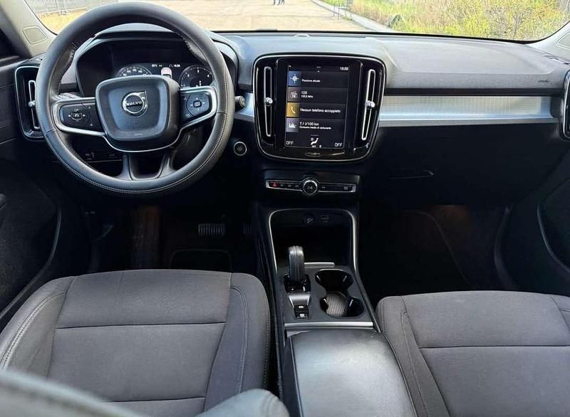 Usata 2020 Volvo XC40 Momentum SUV | 19.000 € (Ottimo prezzo) - Immagine 1/4