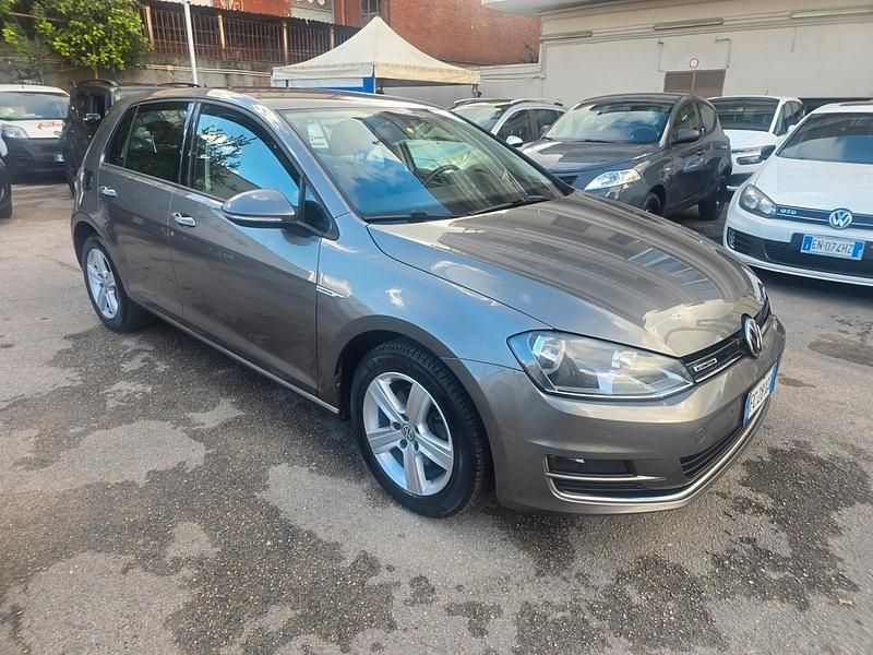 Usata VW Golf VII Highline 110 CV (80 kW) 2016 Grigio Berlina