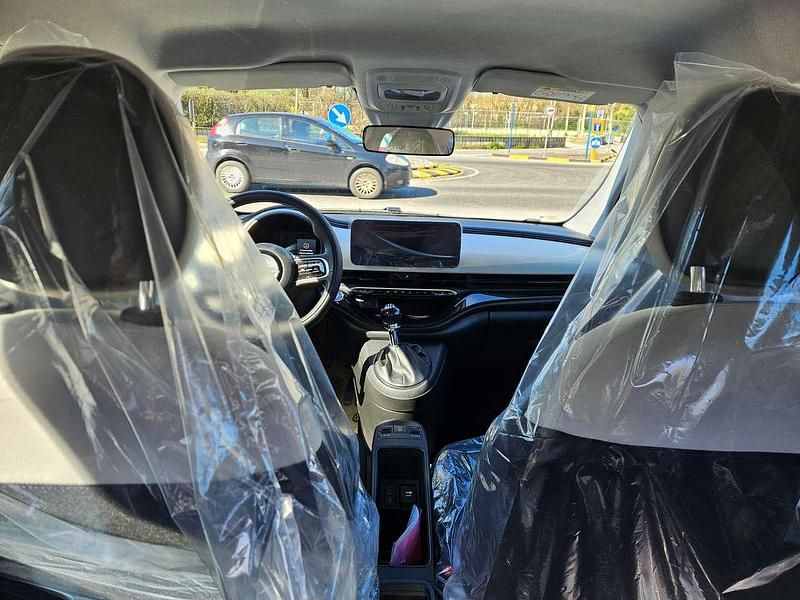 Nuova Fiat 500 Icon 65 CV (47 kW) 2026 Bianco Berlina