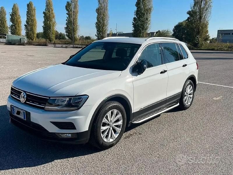 Bianco Usata 2020 VW Tiguan SUV | 14.800 € (Super prezzo) - Immagine 1/4