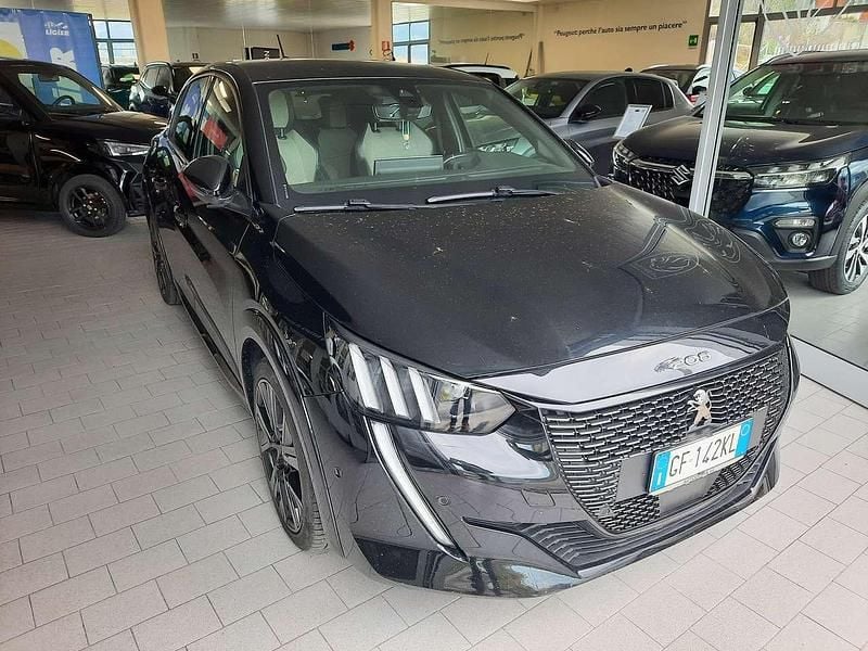 Usata Peugeot 208 GT 101 CV (74 kW) 2021 Nero perla Utilitaria