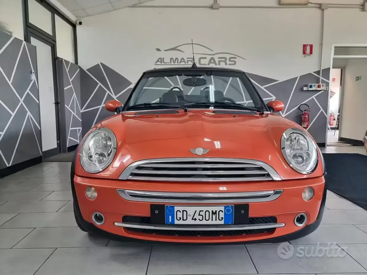 Usata Mini Cooper Cabriolet 116 CV (85 kW) 2004 Arancione Cabrio