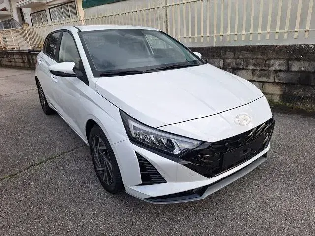Nuova Hyundai i20 89 CV (65 kW) 2026 Bianco Utilitaria