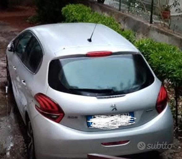 Usata Peugeot 208 2016 Grigio Utilitaria