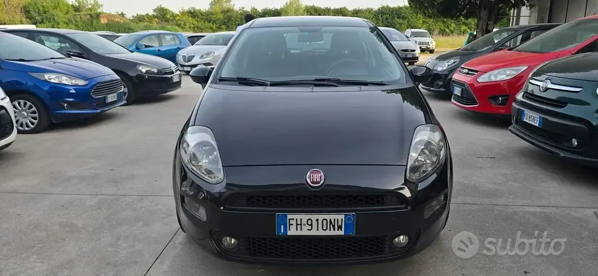 Usata Fiat Punto 95 CV (69 kW) 2017 Nero Utilitaria
