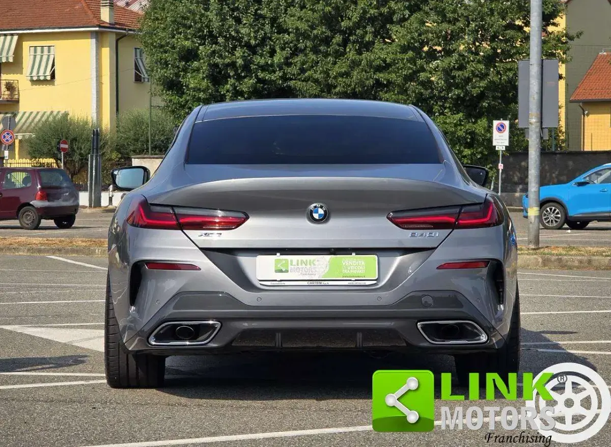 Usata BMW 840 M Sport 333 CV (244 kW) 2023 Grigio Berlina