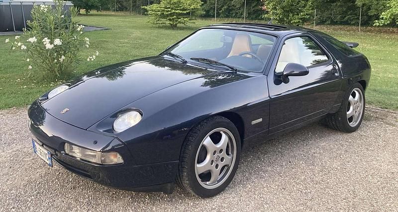 Usata Porsche 928 320 CV (235 kW) 1987 Blu Coupé