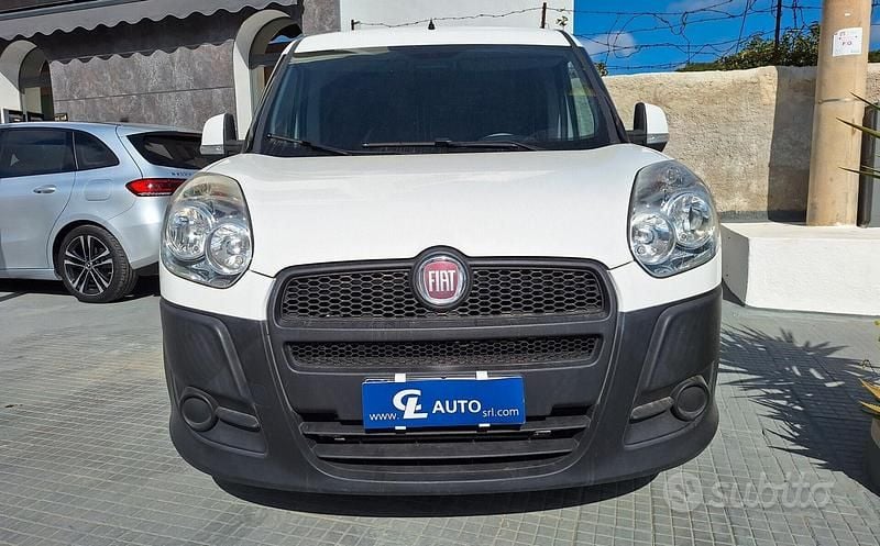 Usata Fiat Doblò Active 105 CV (77 kW) 2012 Bianco Monovolume