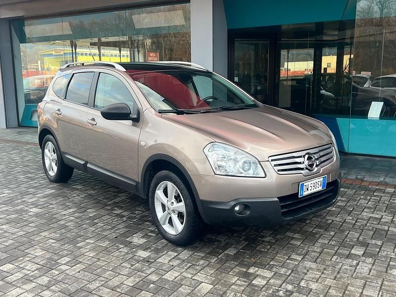Marrone Usata 2009 Nissan Qashqai +2 SUV | 3700 € (Cara) - Immagine 1/4