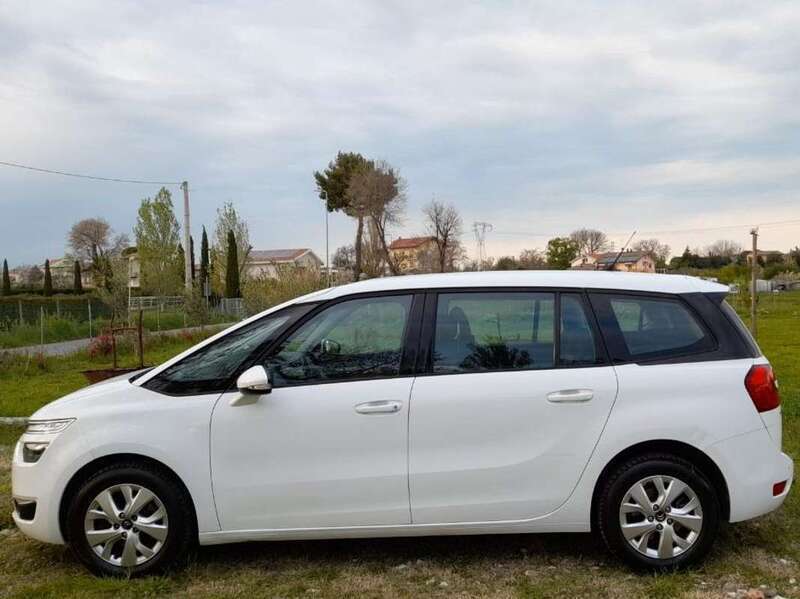 Usato 2015 Citroën Grand C4 Picasso 1.6 Diesel 120 CV (9.950 €)