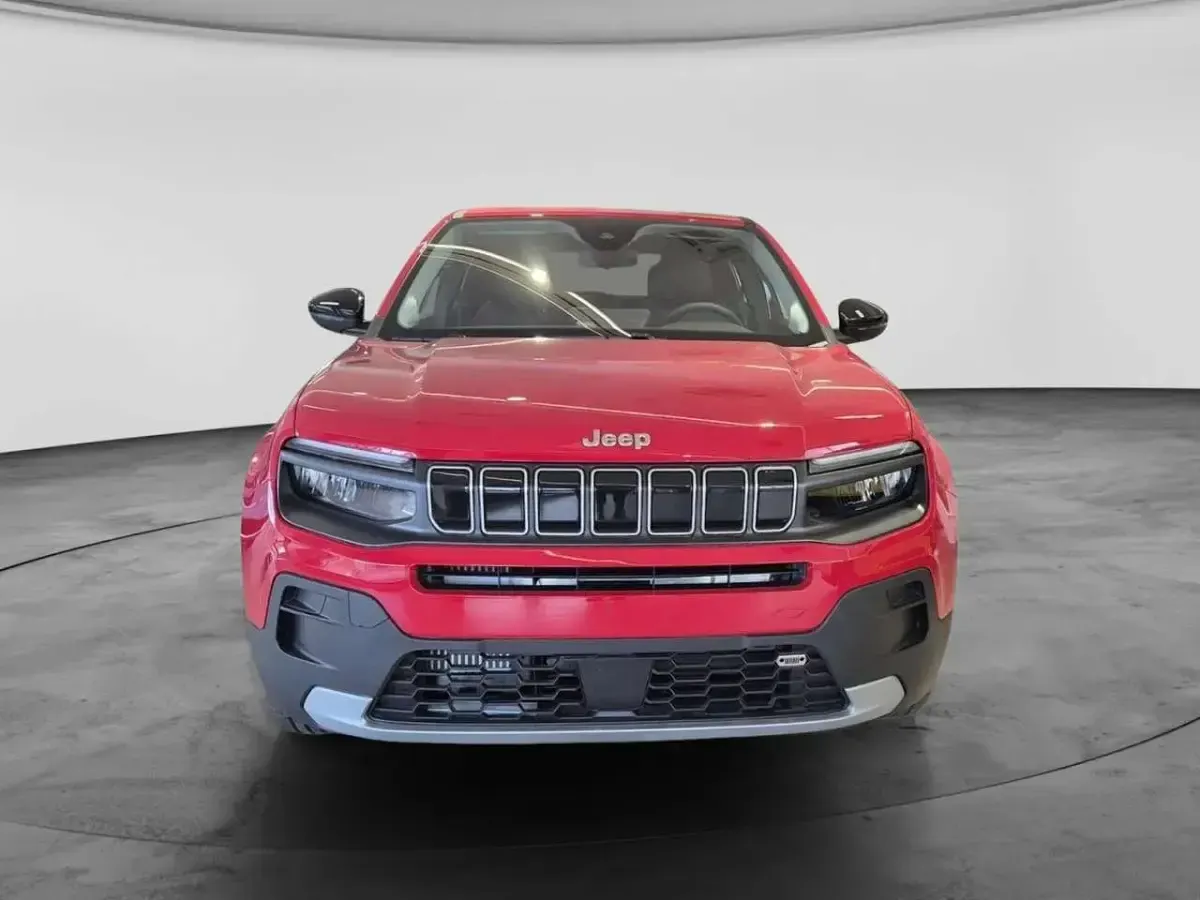 Usata Jeep Avenger Altitude 110 CV (80 kW) 2024 Rosso SUV